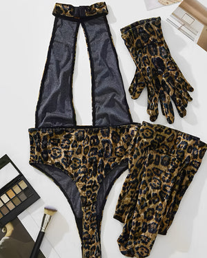 Body Sexy Animal Print – Poder Selvagem e Elegância Atemporal - com luvas e meias