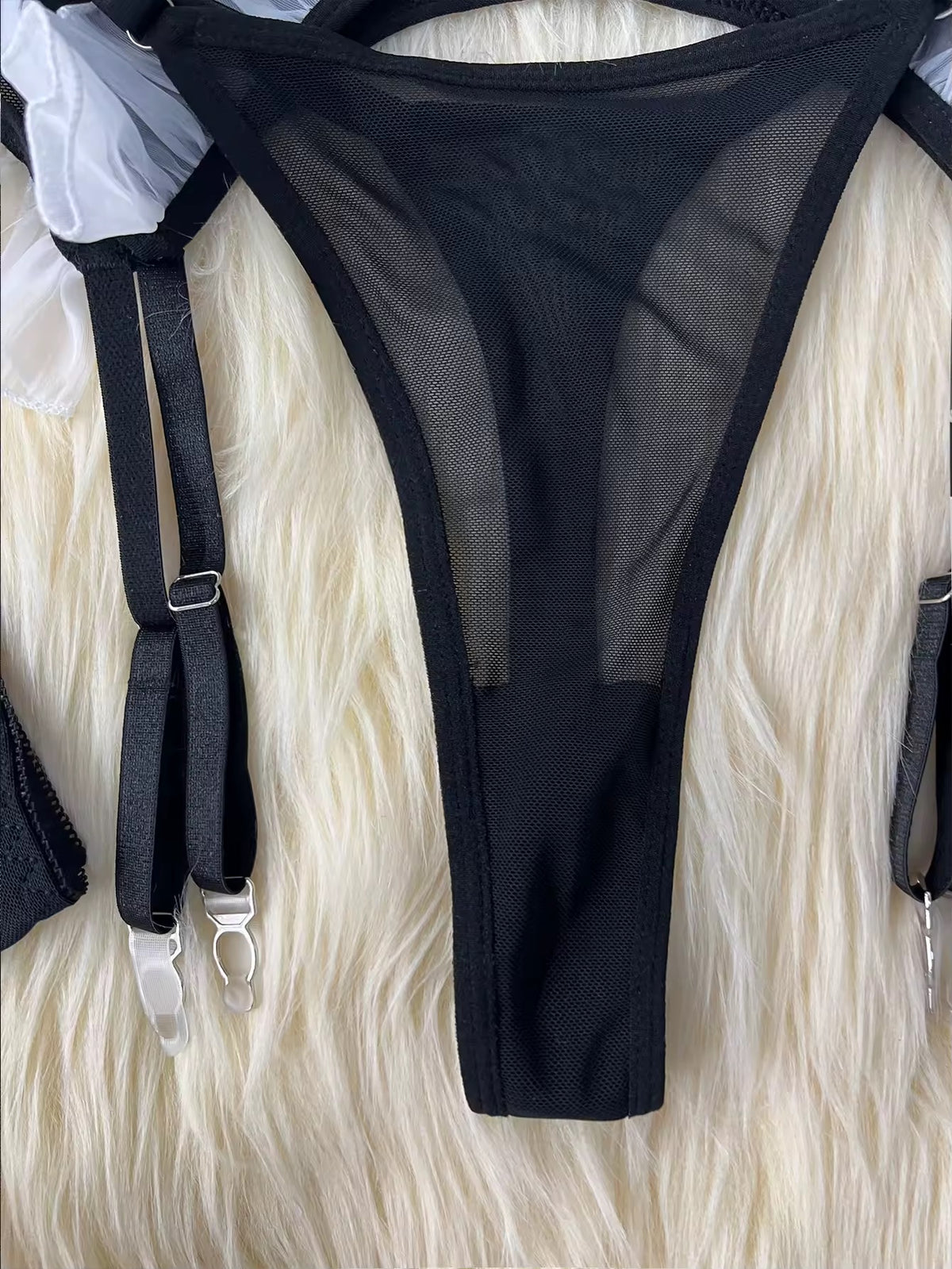 Fantasia Empregada – Fantasia com Babados e Transparência