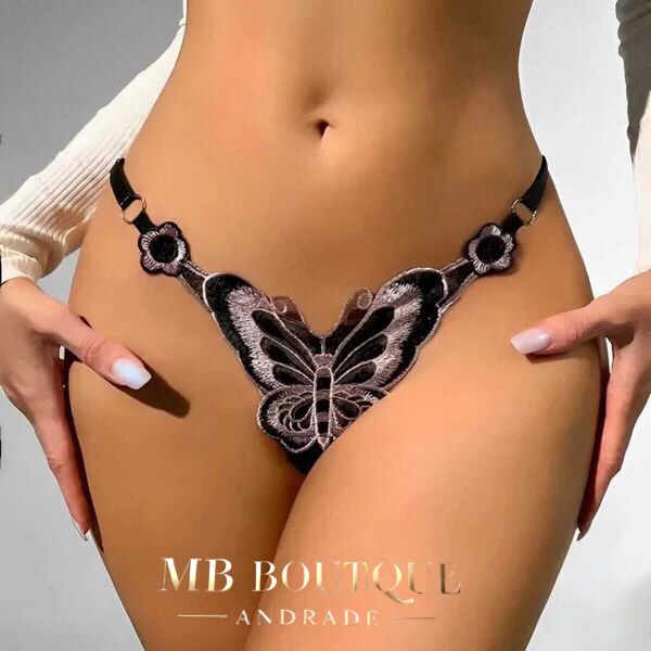 Calcinha com bordado em borboleta e regulagem na lateral 
