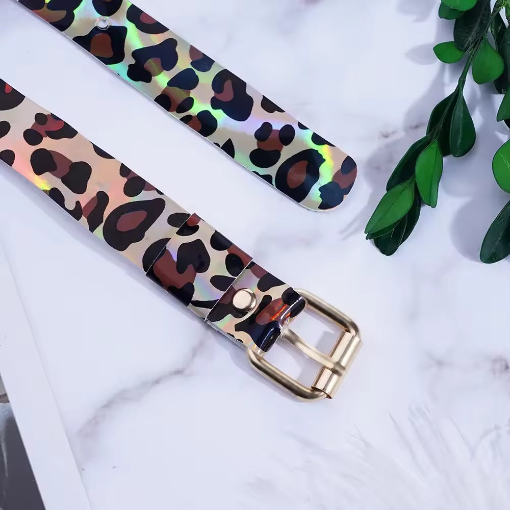 Tapa-Seios Animal Print com Harness e Correntes – Selvagem e Imparável