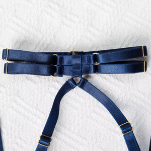 Lingerie Midnight Lace – Renda Preta com Harness e Cinta-Liga | Com Aro, Sem Bojo