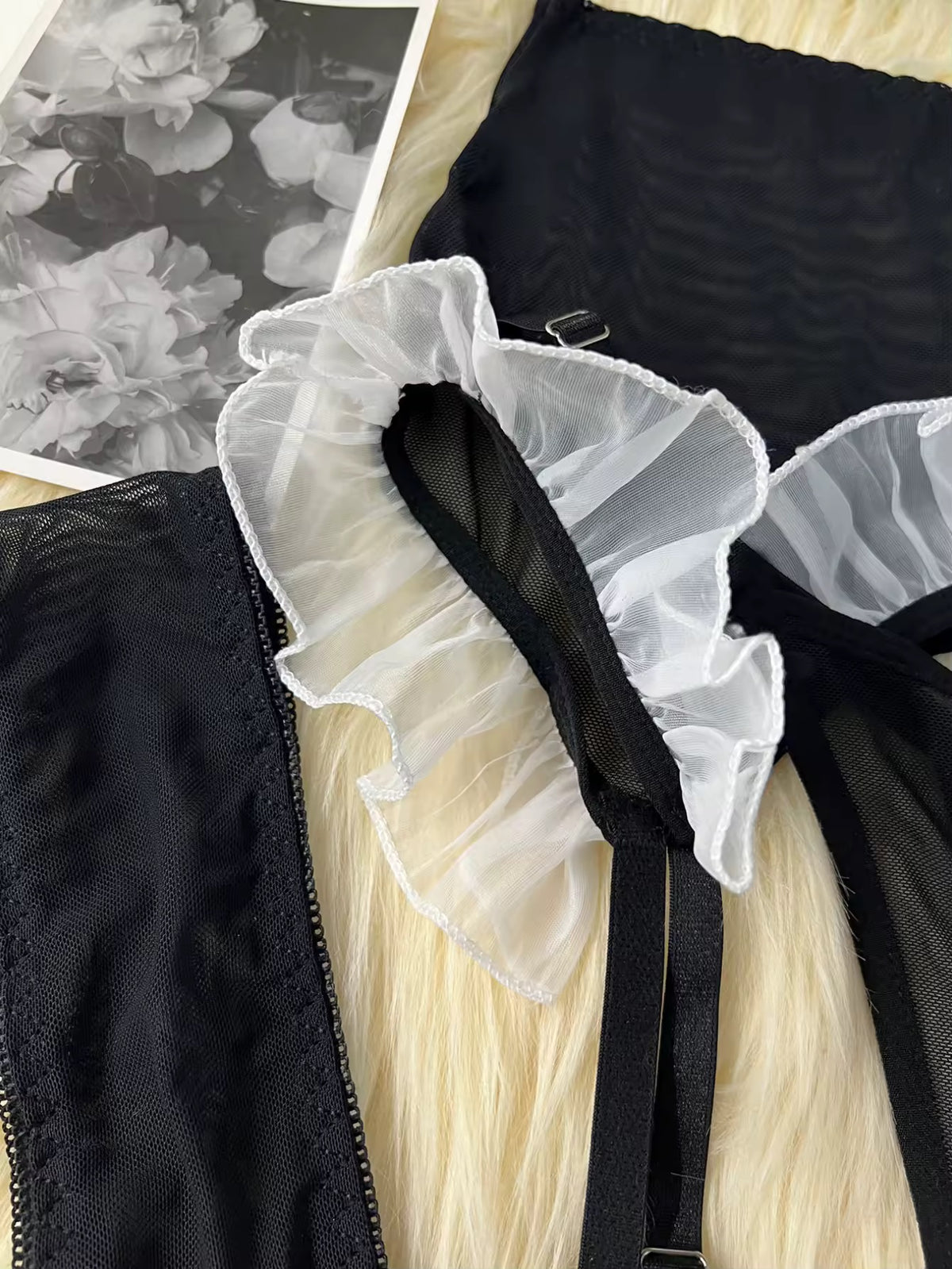 Fantasia Empregada – Fantasia com Babados e Transparência