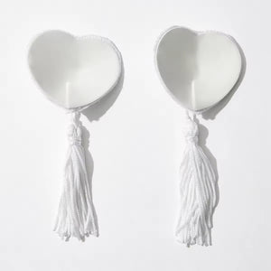 Tapa-Seios Coração com Tassel – Toque Burlesco e Divertido