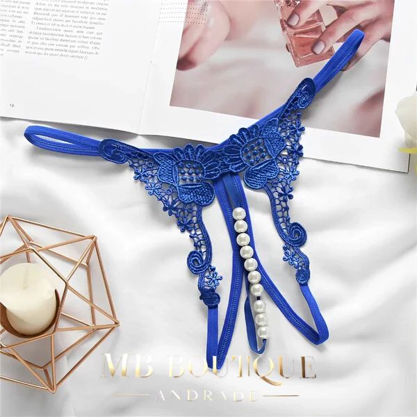 Calcinha com detalhes em pérolas