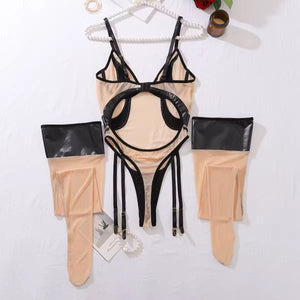 Body Preto Transparente com Recortes – Sensualidade, Poder e Estilo Moderno