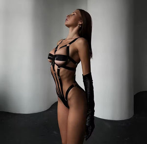 Body Dominatrix Preto - Harness Fetichista com Tiras Ajustáveis – Lingerie Sensual de Dominação e Impacto Visual
