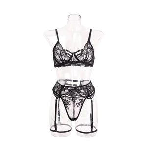 Lingerie Black Secret – Renda Floral com Strappy e Cinta-Liga