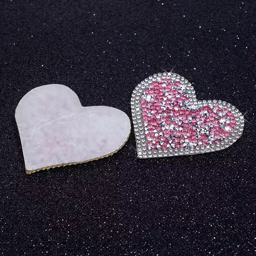 Tapa-Seios Coração Rosa com Strass – Doce e Inesquecível