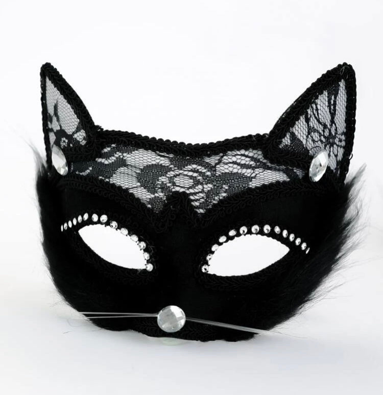 Máscara Gato Selvagem – Renda, Pelúcia e Strass
