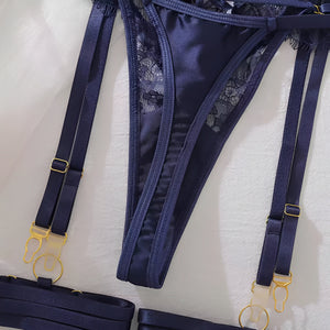 Lingerie Azul Noite com Cinta-Liga – Brilho e mistério em um só visual