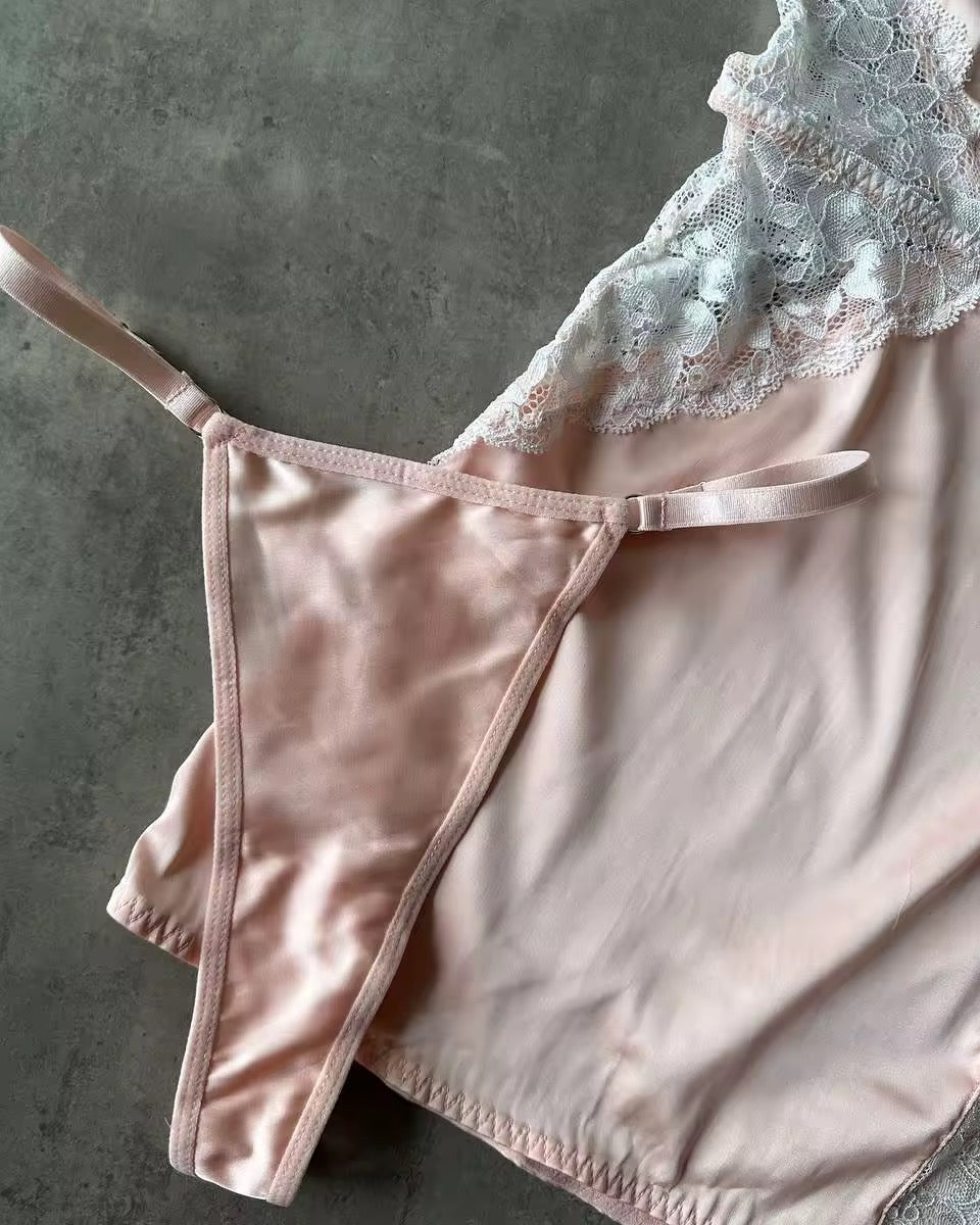 Camisola Rosé Angel – Acetinada com Renda e Detalhe Vazado