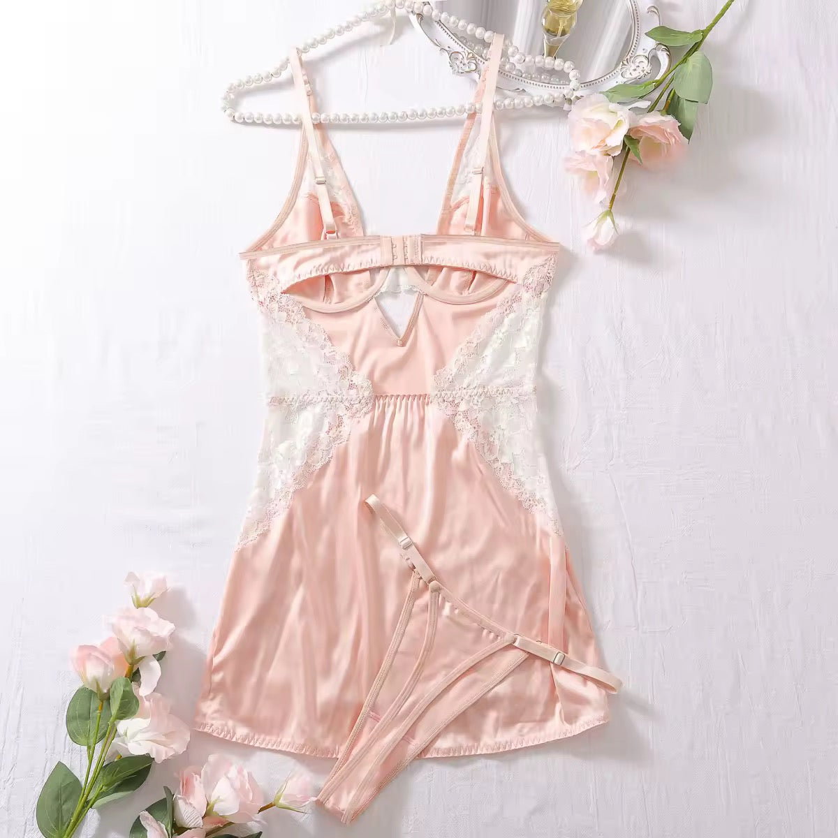 Camisola Rosé Angel – Acetinada com Renda e Detalhe Vazado