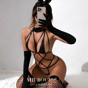 Lingerie com orelhas, luvas e meias