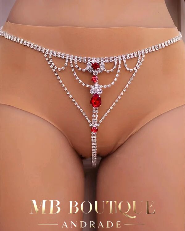 Calcinha com detalhes em strass e regulagem