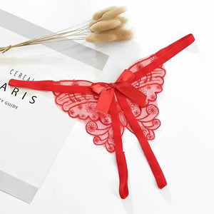 Calcinha sexy com abertura inferior com detalhes em laço e desenho em borboleta - Presente sensual e inesquecível