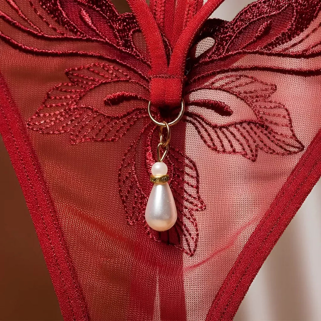 Calcinha com detalhes em gotas de pérolas