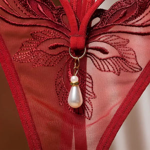 Calcinha com detalhes em gotas de pérolas