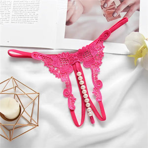 Calcinha com detalhes em pérolas