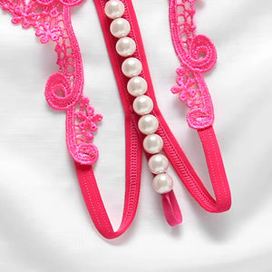 Calcinha com detalhes em pérolas