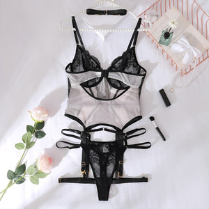 Conjunto Corselet Preto em Renda com Cinta-Liga e Choker – Lingerie Sexy, Sensual e Ousada para Mulheres Poderosas, do P ao G