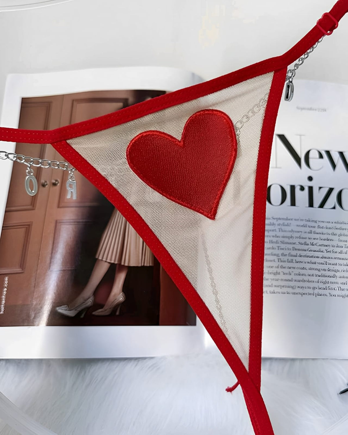 Calcinha Personalizada com Corrente e Coração Bordado – Edição Especial