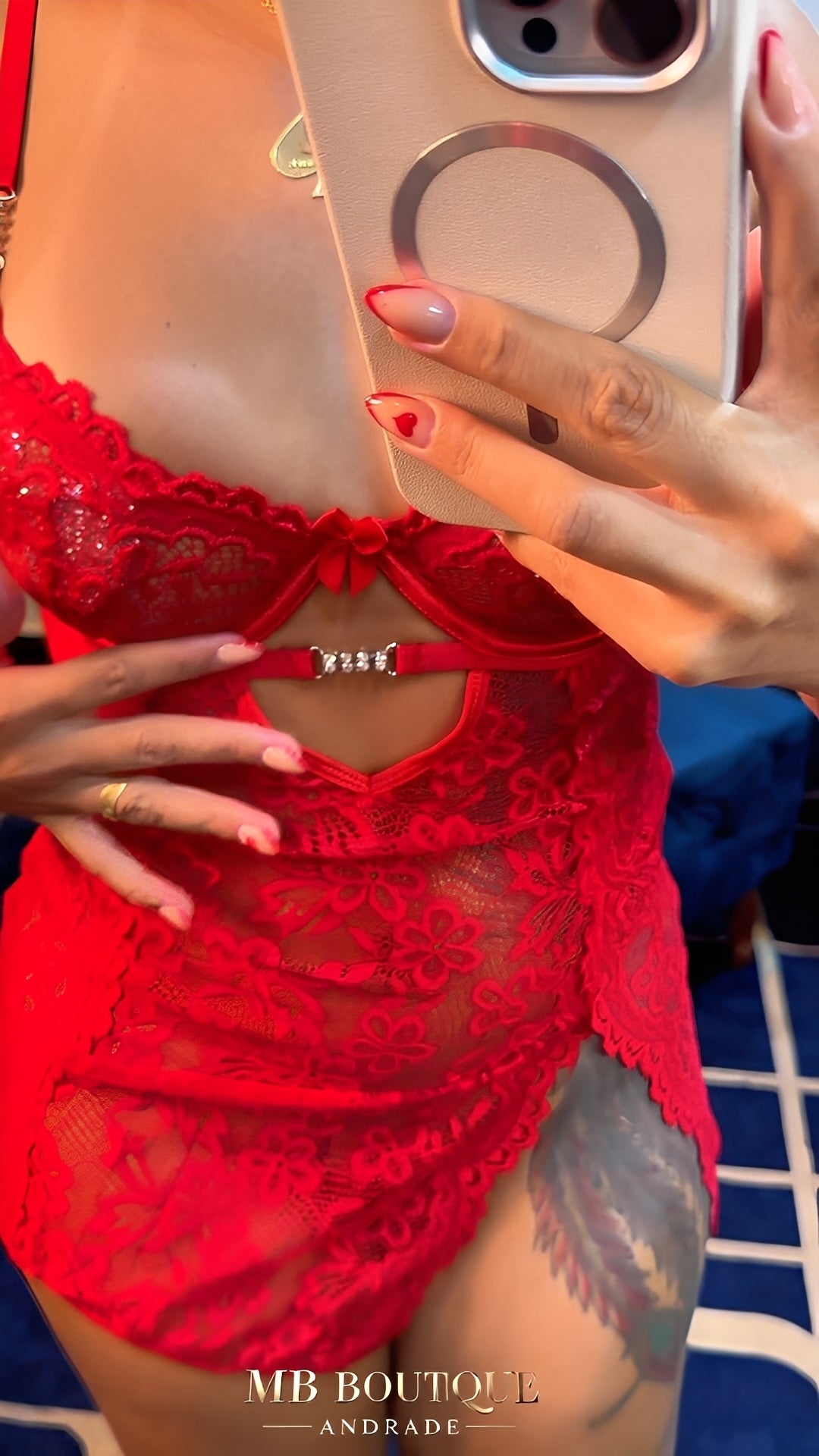 Camisola Sensual Preta, Vermelho com Fenda, Renda Floral e Aro – Lingerie com Transparência para Noite Romântica