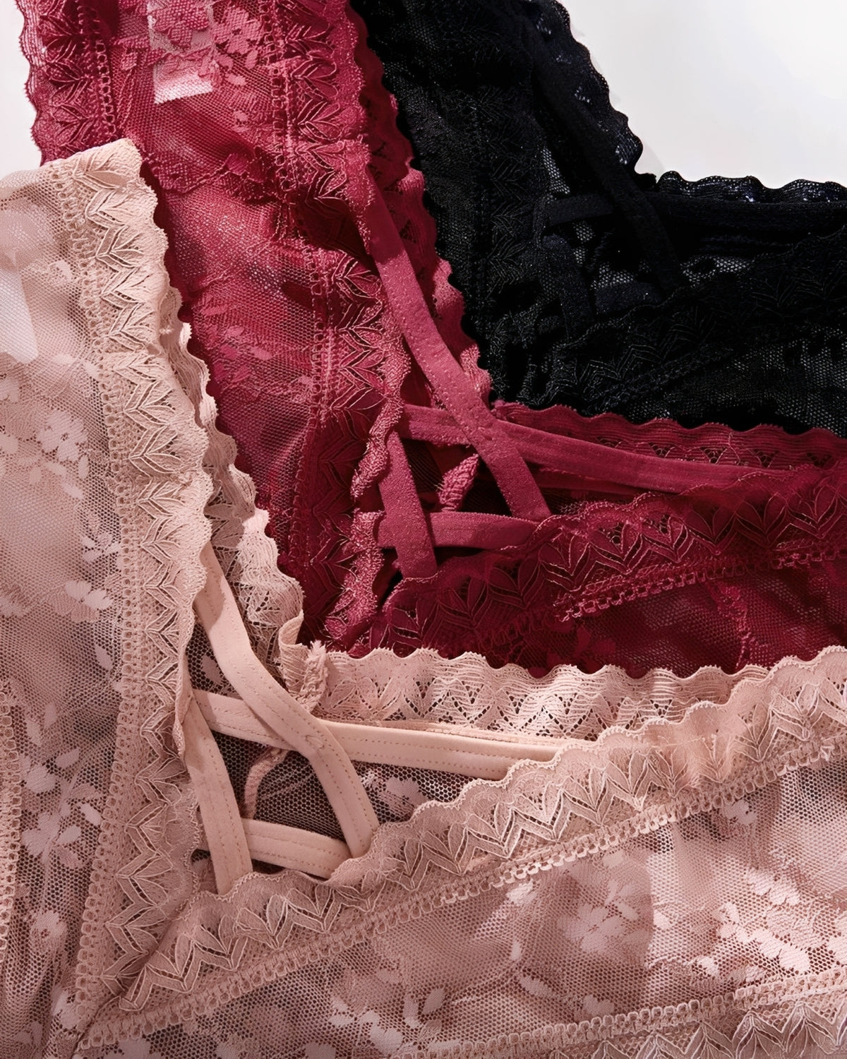 Calcinha Confortável Rendada com Tiras Cruzadas - Lingerie Sensual Feminina Rose, Preta ou Vermelha