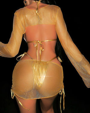 Biquíni Dourado Metálico com Amarração Ajustável – Moda Praia Luxo, Sensual e Exclusiva