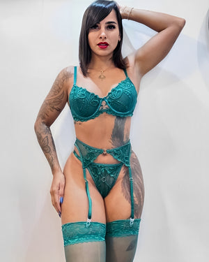 💚 Lingerie Esmeralda – Conjunto Elegante com Cinta-Liga Separada e Meias