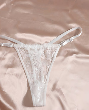 Kit 7 Calcinhas Fio Dental em Renda Regulável – Lingerie Delicada e Exclusiva P ao GG