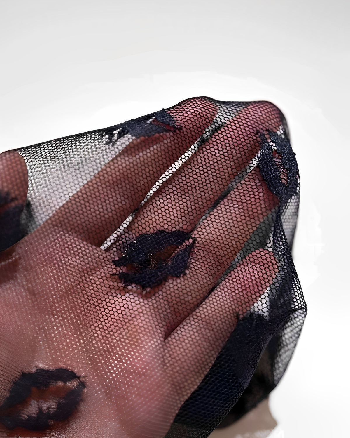 Camisola de Tule Transparente com Estampa de Boquinhas – Lingerie Sexy Feminina sem Bojo, Sensual e Ousada