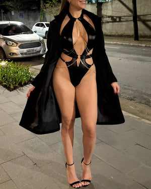 Body Preto com Correntes Douradas – Lingerie Fetichista Ajustável, Sem Bojo e Sem Aro (P ao GG)