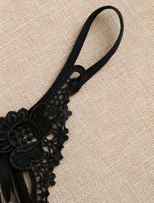 Calcinha Fio Dental com Pérolas – Kit Sensual em Renda Preta, Azul e Vermelha | Lingerie Erótica Luxuosa