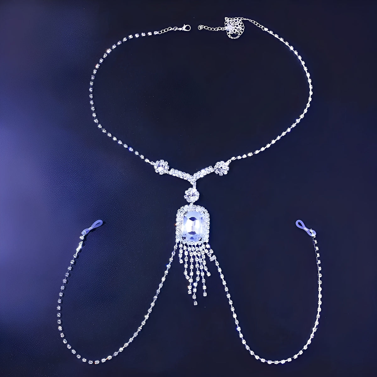 Colar de Peito Luxo com Correntes de Strass e Pedra Central – Glamour e Sensualidade da Coleção Gold