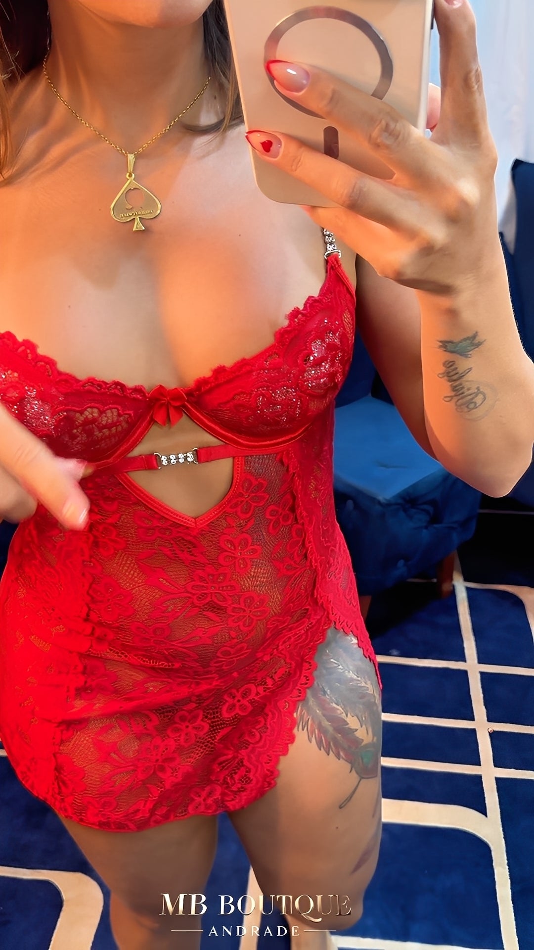 Camisola Sensual Preta, Vermelho com Fenda, Renda Floral e Aro – Lingerie com Transparência para Noite Romântica