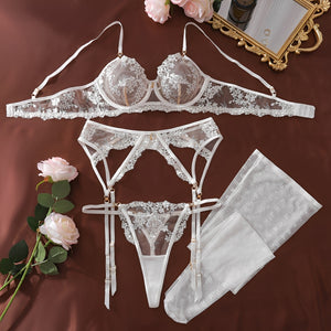 Conjunto de Lingerie Branca Rendado com Cinta-Liga, e meias Aro e Tule - Sensual Elegante Sem Bojo