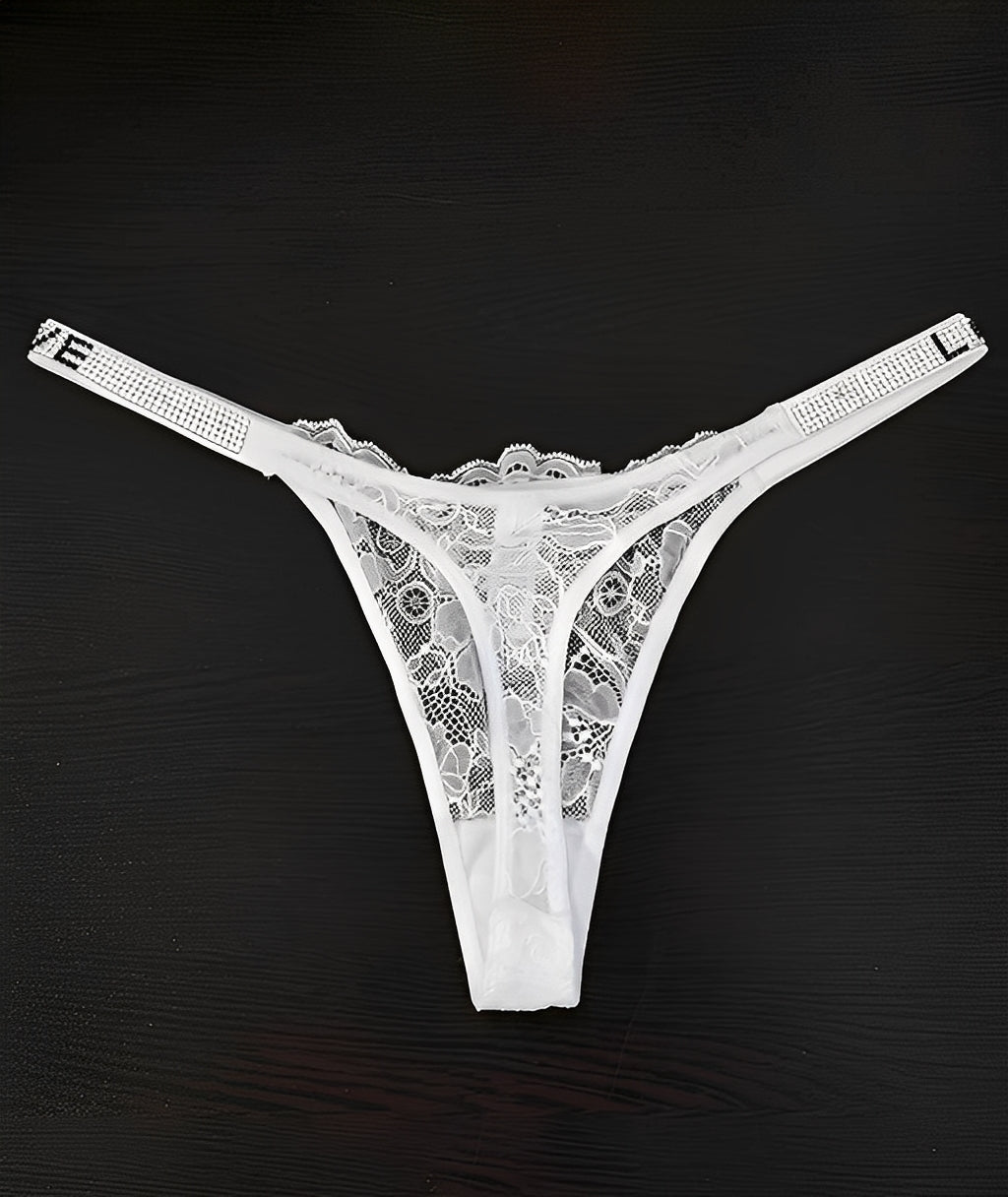 Calcinha Fio Dental de Renda com Strass Brilhante – Lingerie Luxuosa, Sexy e Sofisticada para Noites Especiais