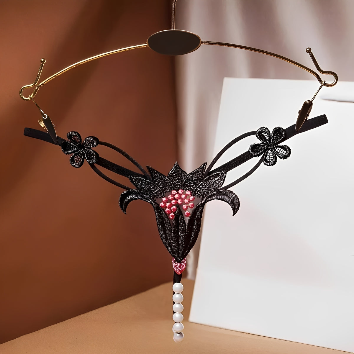 Calcinha Fio Dental com Pérolas em Renda Floral - Lingerie Sensual Feminina Luxo nas Cores Vermelho, Preto, Branco, Azul, Verde, Rosa e Roxo