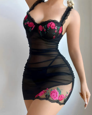 Camisola transparente com calcinha