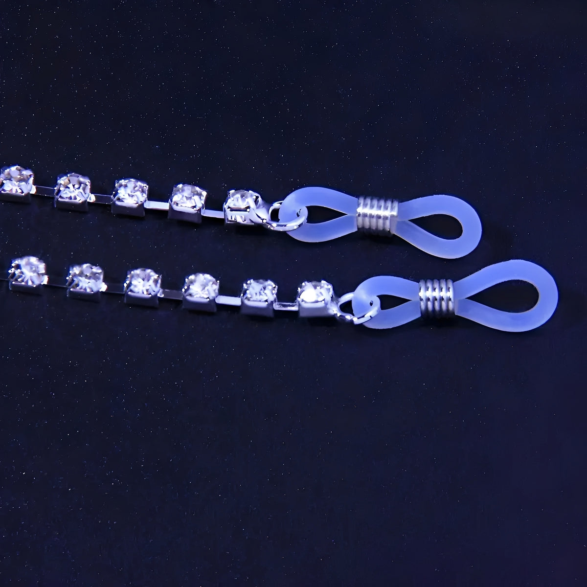 Colar de Peito Luxo com Correntes de Strass e Pedra Central – Glamour e Sensualidade da Coleção Gold