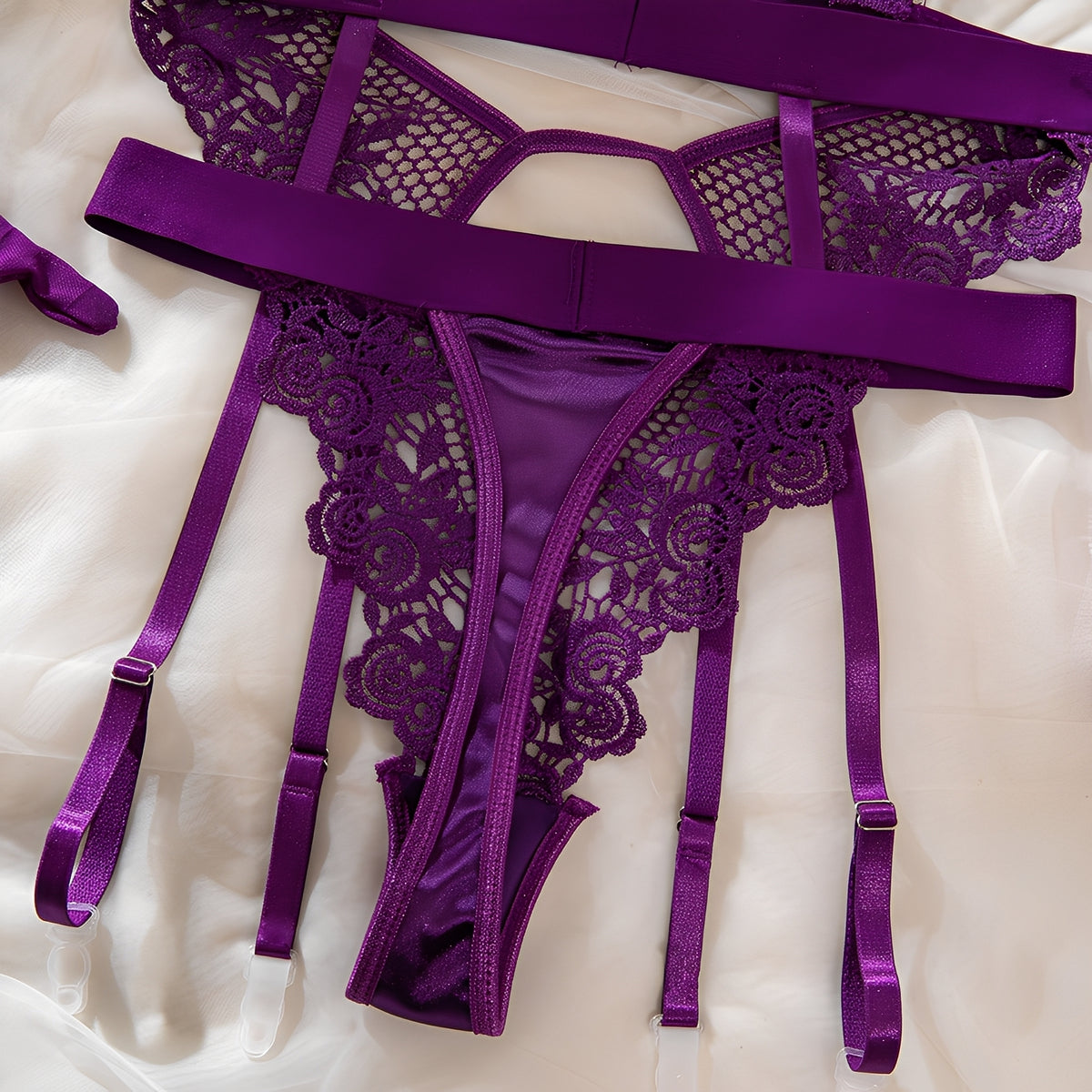 Conjunto Lingerie Sexy Roxo com Cinta-Liga, Meias e Luvas – Lingerie Sensual Feminina de Luxo