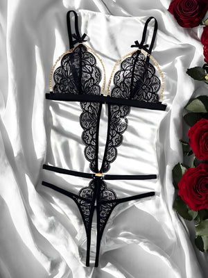 Body Aurora Noir – em Renda com Corrente Dourada - Presente ideal