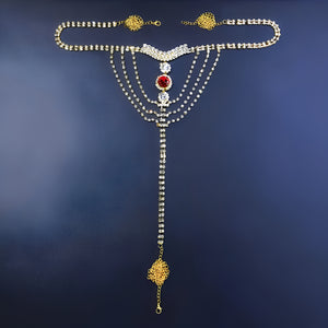 Calcinha Luxo com Correntes de Strass e Pedras Vermelhas – Design Cascata – Coleção Gold