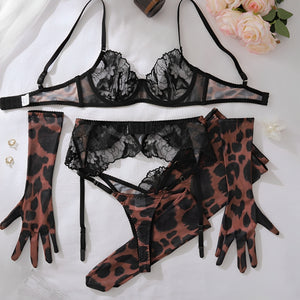 Conjunto Lingerie Animal Print com Renda, Meias e Luvas – Selvagem, Sexy e Sofisticada