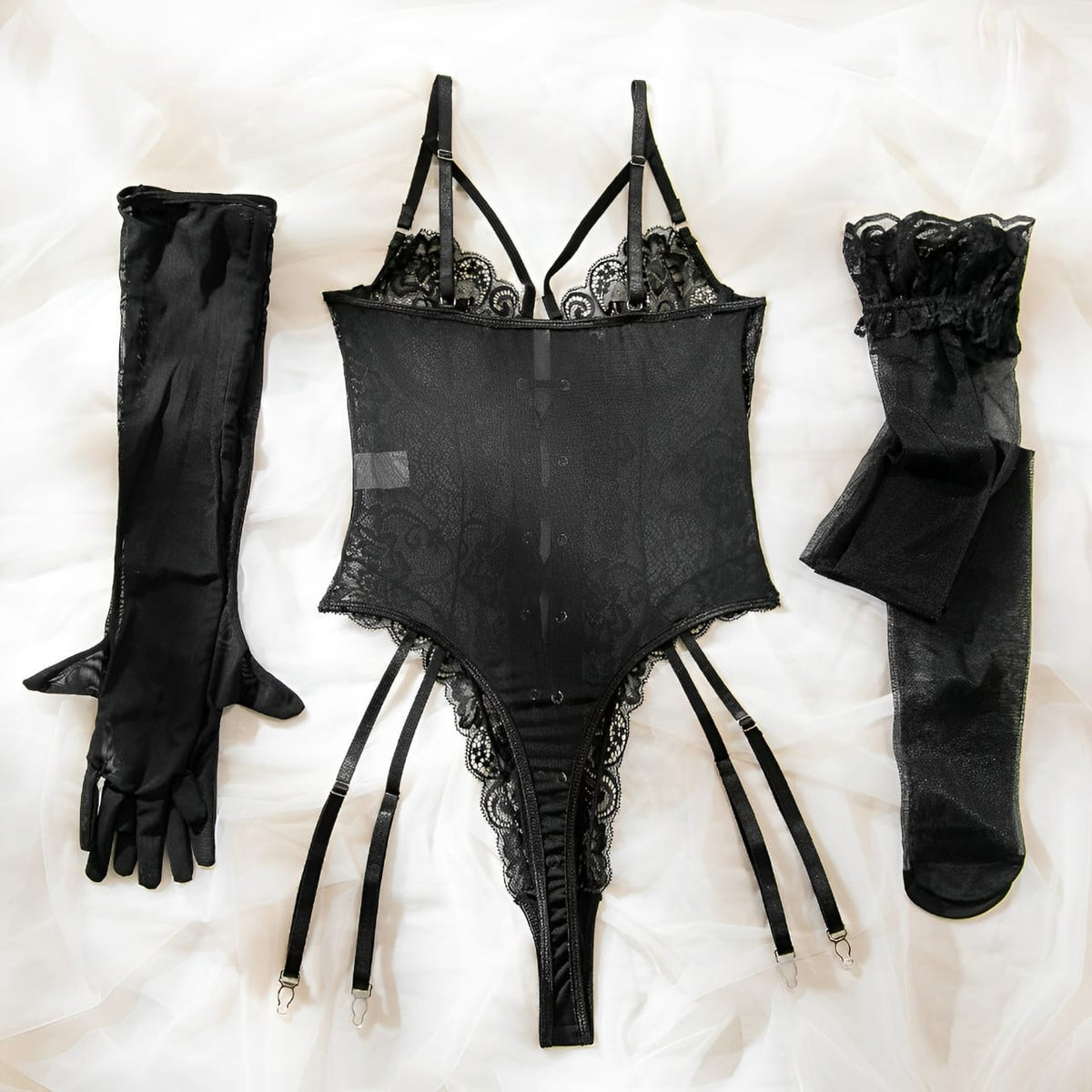 Compre 1 leve 2 - Body com luvas e meias + calcinha