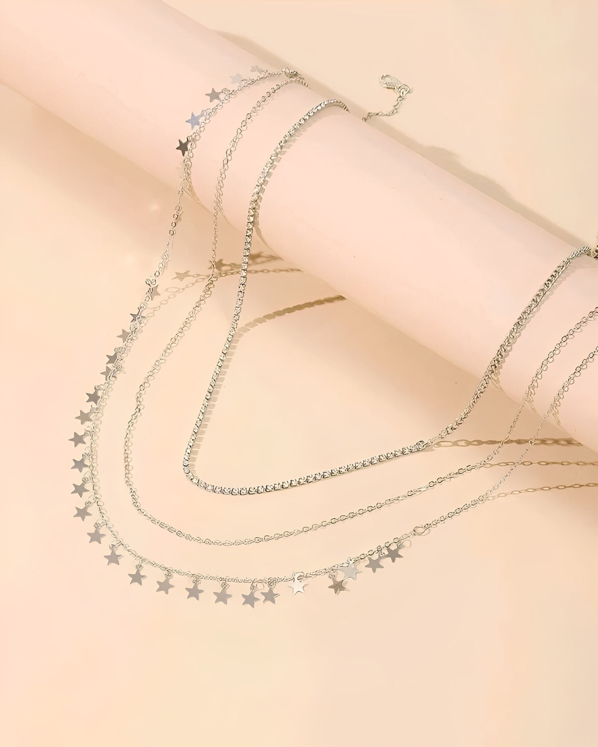 Calcinha Fio Dental sexy Vermelha com Laço Frontal e Strass – Lingerie Feminina Elegante do P ao GG