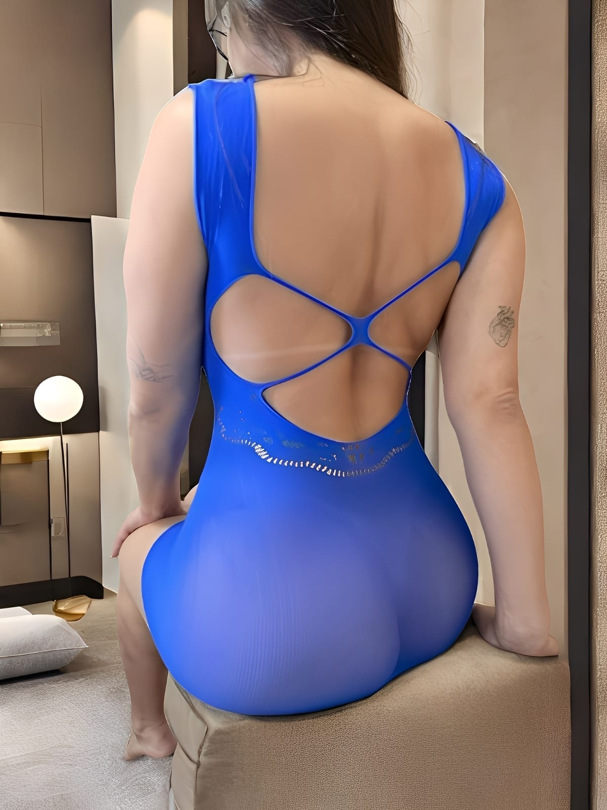 Vestido Azul Transparente Sensual Curto com Recortes nas Costas - Lingerie Feminina de Alta Sedução e Elegância