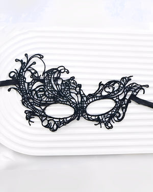 Máscara Veneziana de Renda Preta Luxuosa – Elegância, Mistério e Sedução para Noite Especial