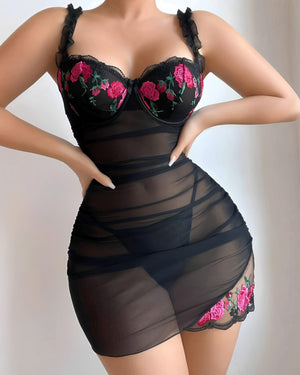 Camisola transparente com calcinha