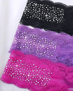 Kit 3 Calcinhas Fio Dental em Renda com Strass, preto, roxo, rosa- Lingerie Sexy e Confortável para Noite Especial e Presente Sensual
